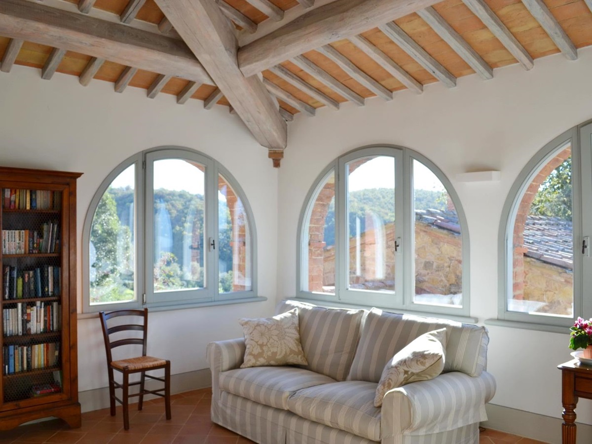 Arched windows in living room at Podere Caterina Tuscany