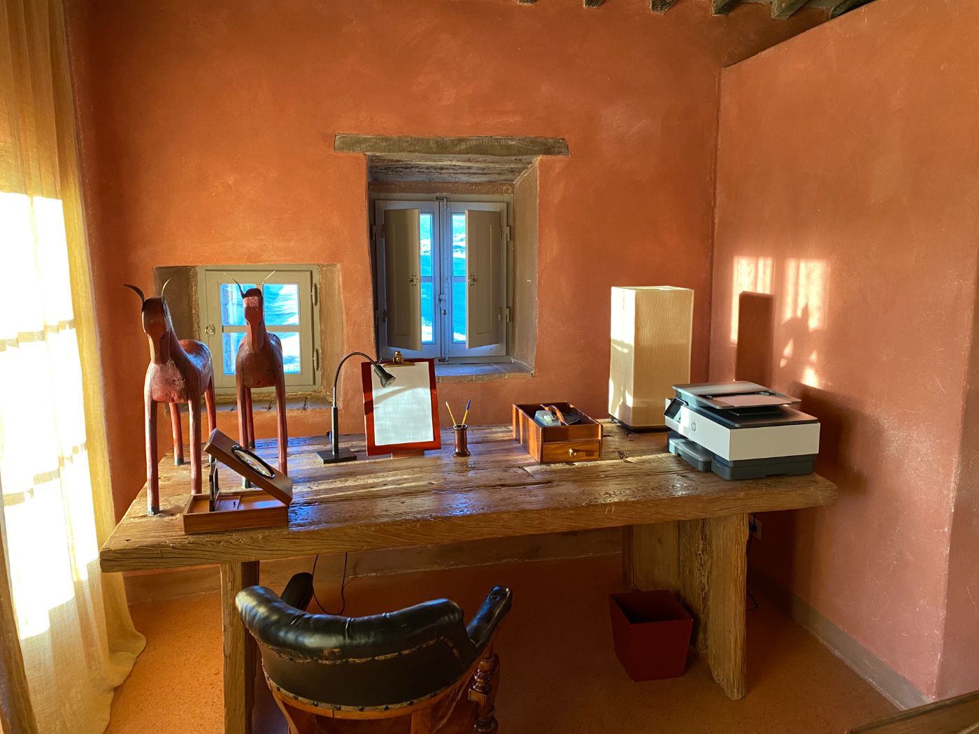 An office area at Podere Due Scale.
