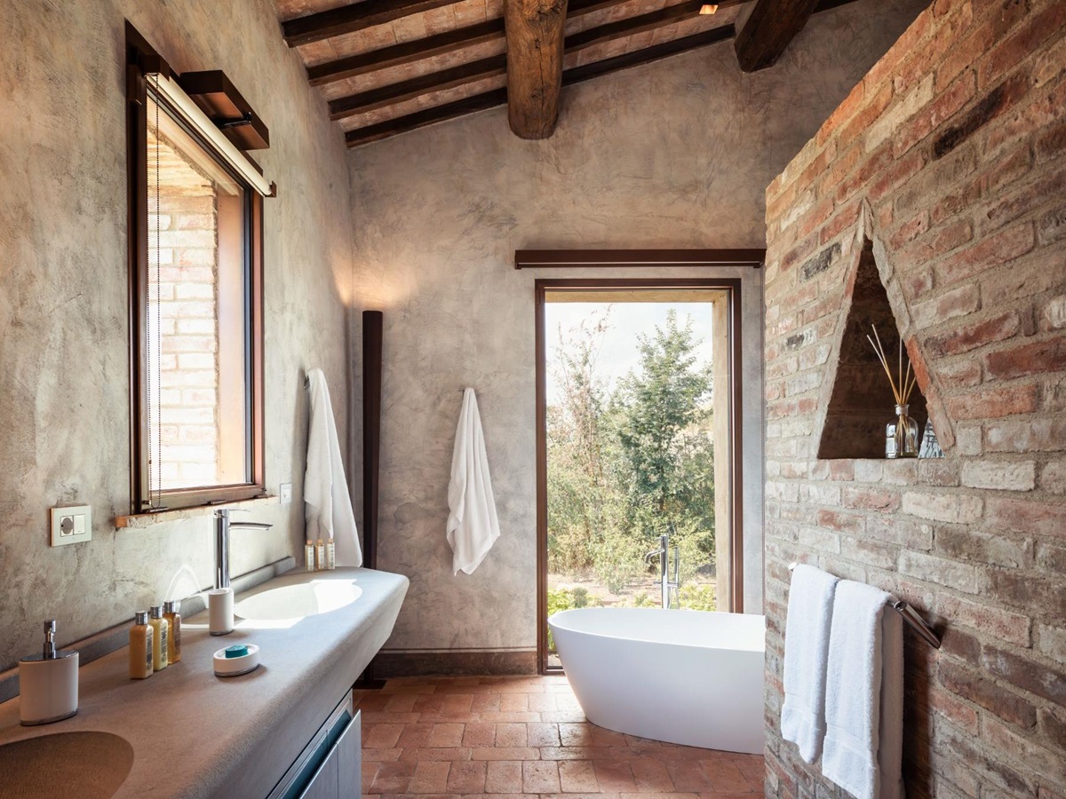Bathroom at Podere Martino in Tuscany