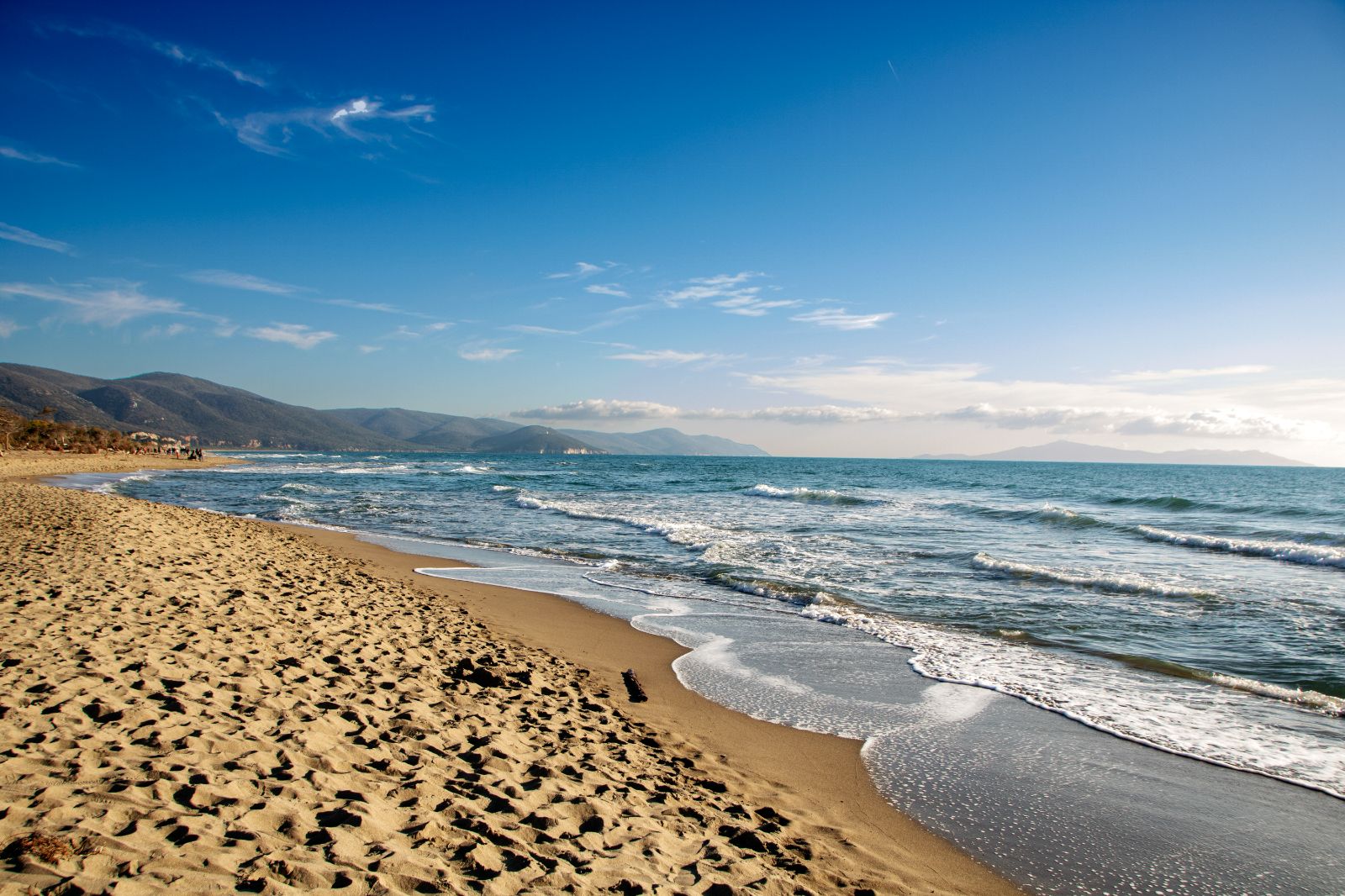 Best Beaches in Tuscany | Villas Tuscany Coast | Red Savannah