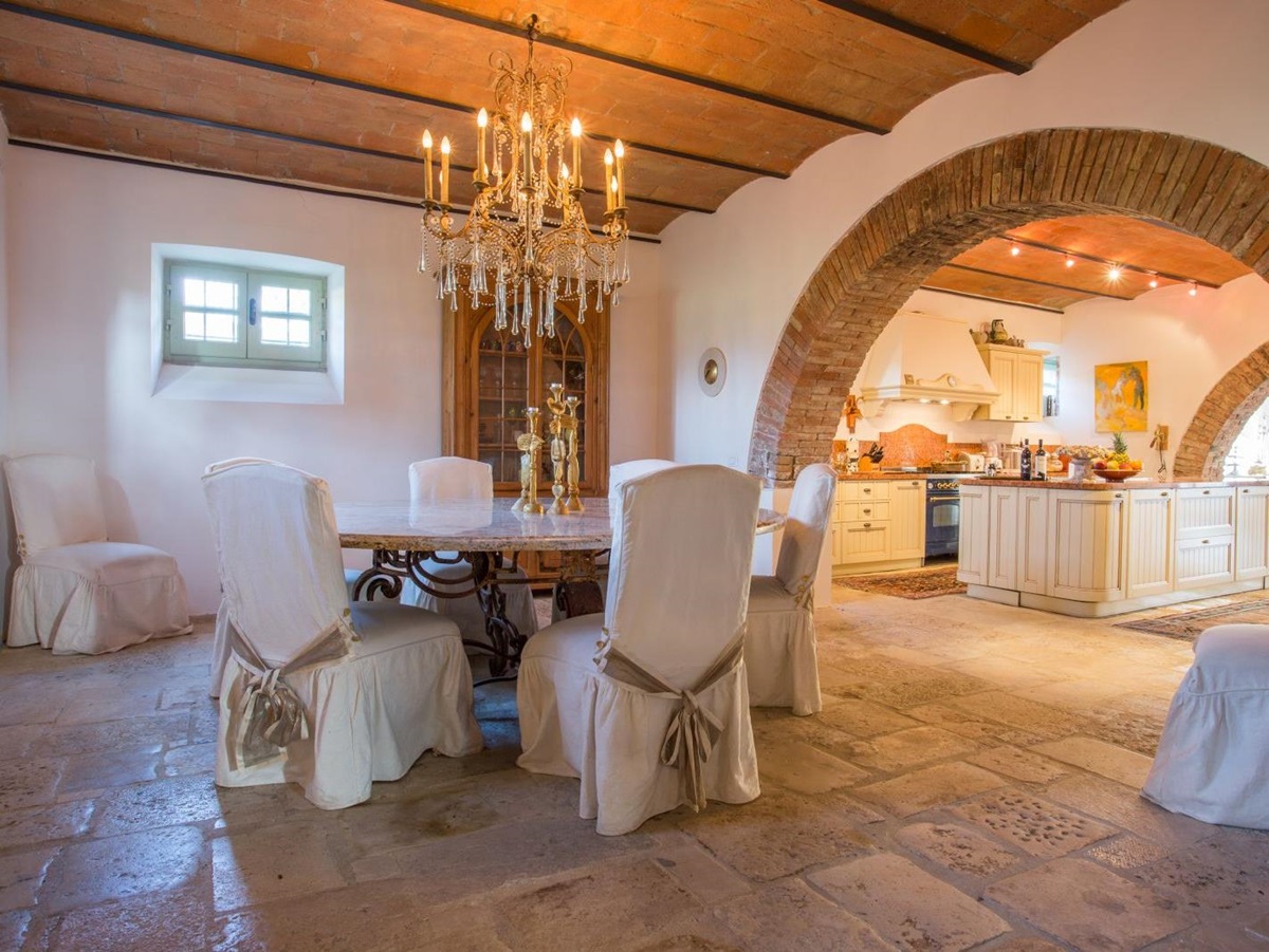 The dining room of the main villa at Tenuta La Contessa