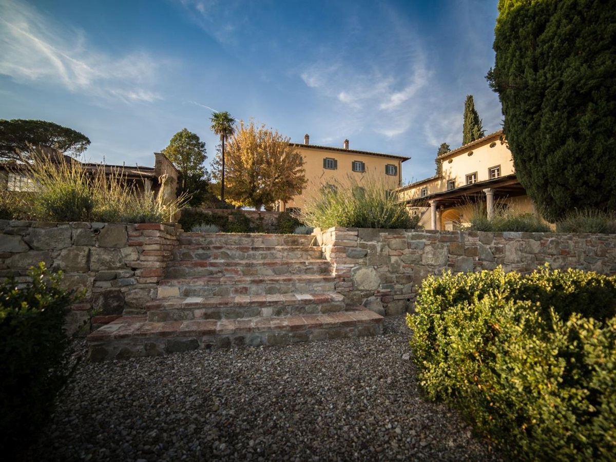 The facade and gardens of Tenuta La Contessa
