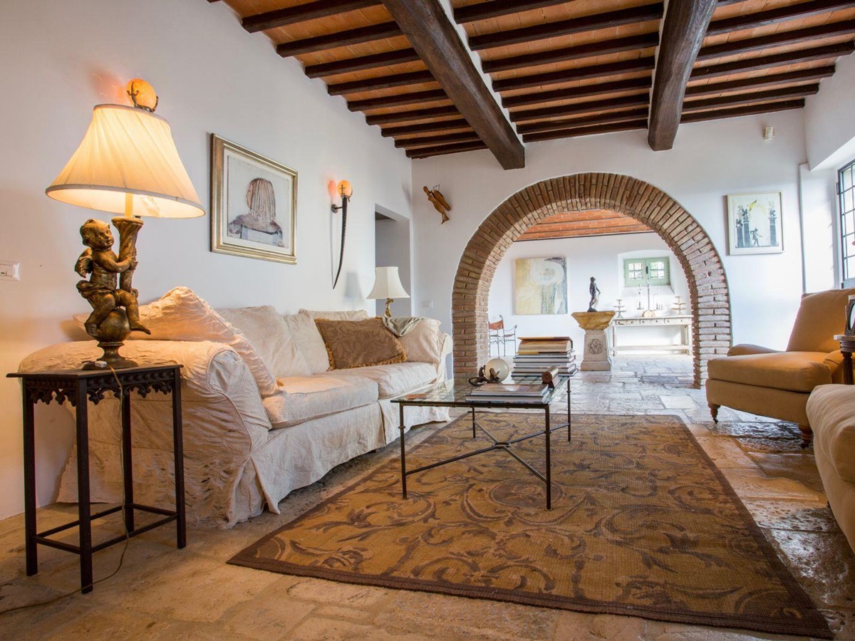 The sitting room in the main villa at Tenuta La Contessa