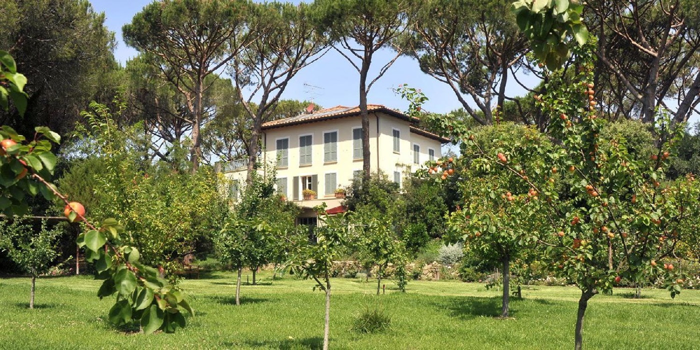 The gardens at villa Tombolino in Tuscany