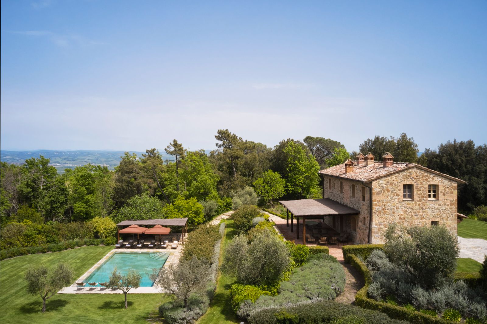 villa-alba-tuscany-pool-4