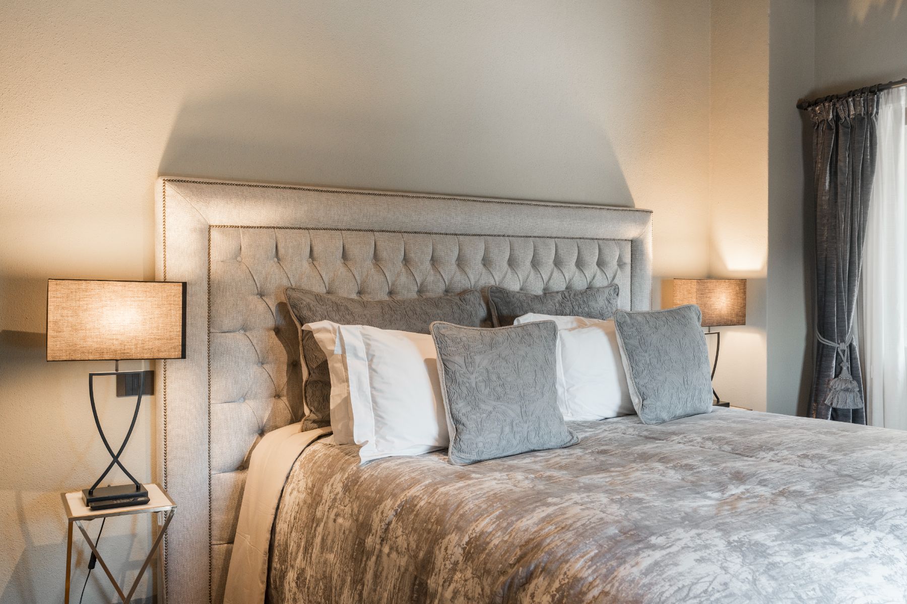 Bedroom at Villa Ardore in Tuscany, Italy