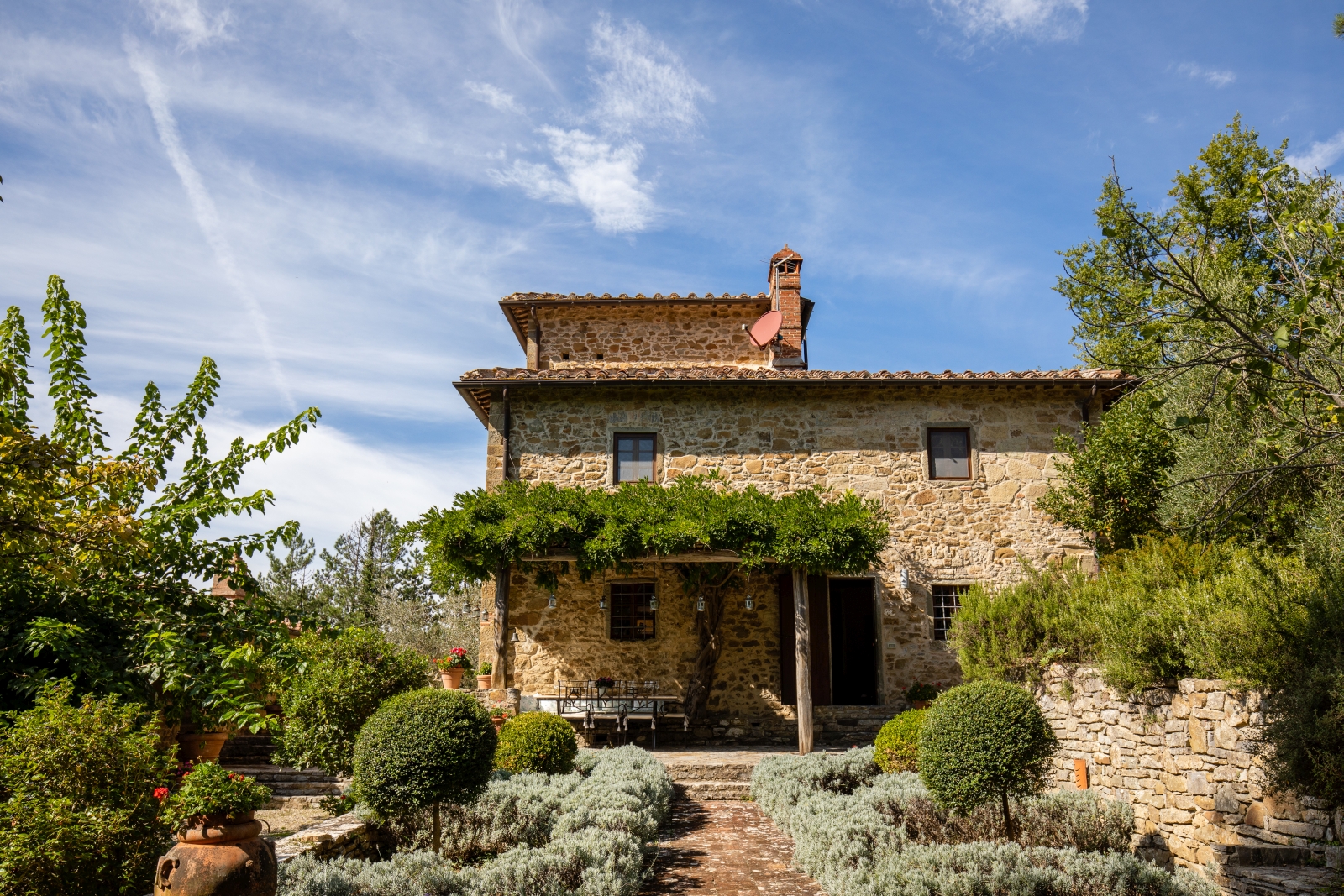 Exterior of Villa Baciata in Tuscany Italy