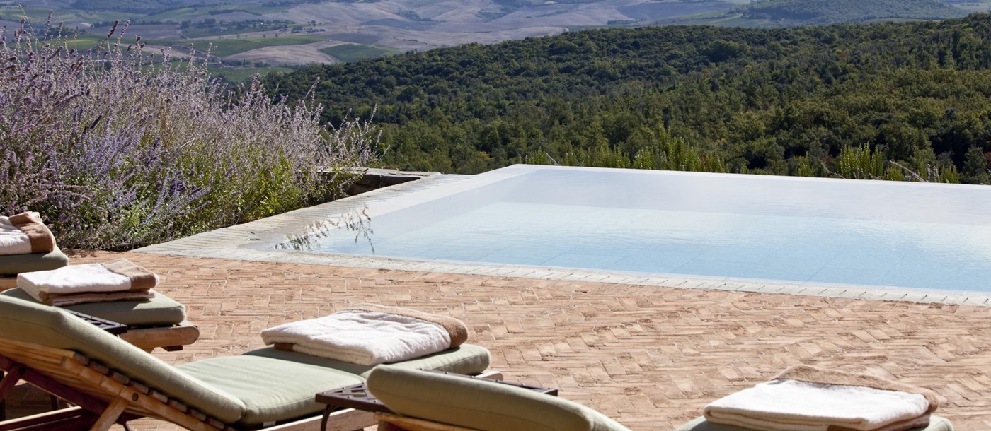 Swimming pool of Villa Chiusa, Tuscany