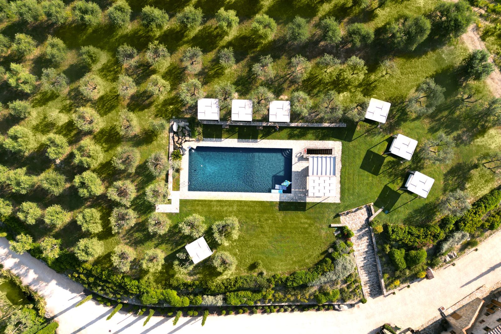 Aerial view of Villa Cispiano in Tuscany