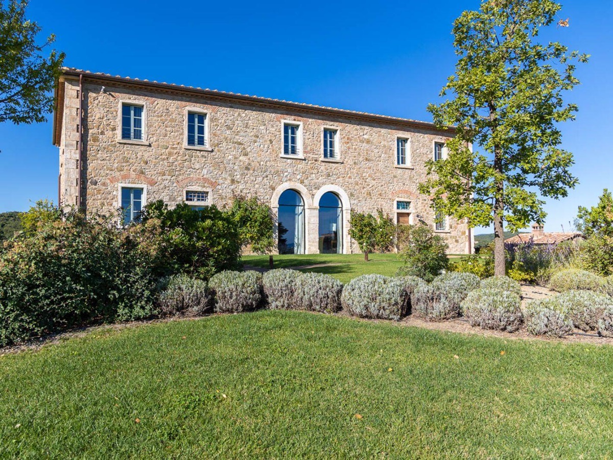 Villa-DElsa-Italy-Tuscany-Exterior