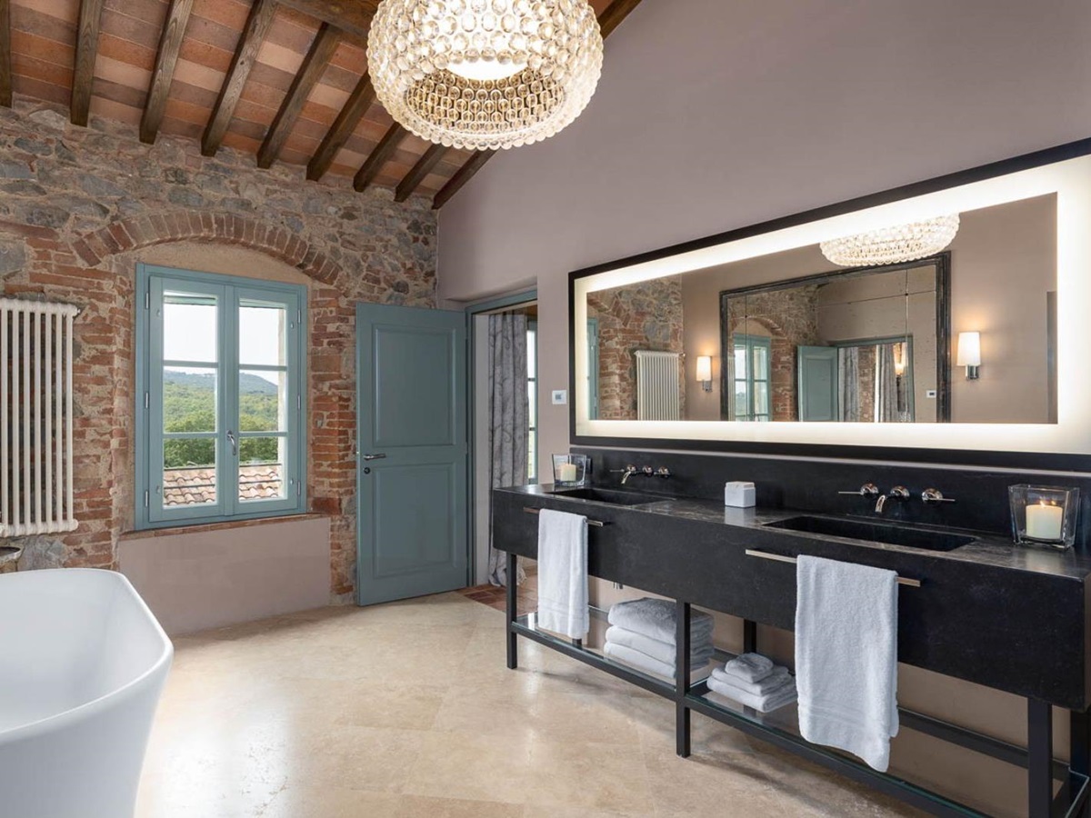 Villa-DElsa-Italy-Tuscany-Bathroom1