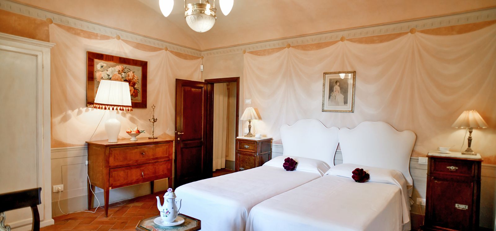 Twin at Villa di Renai in Tuscany
