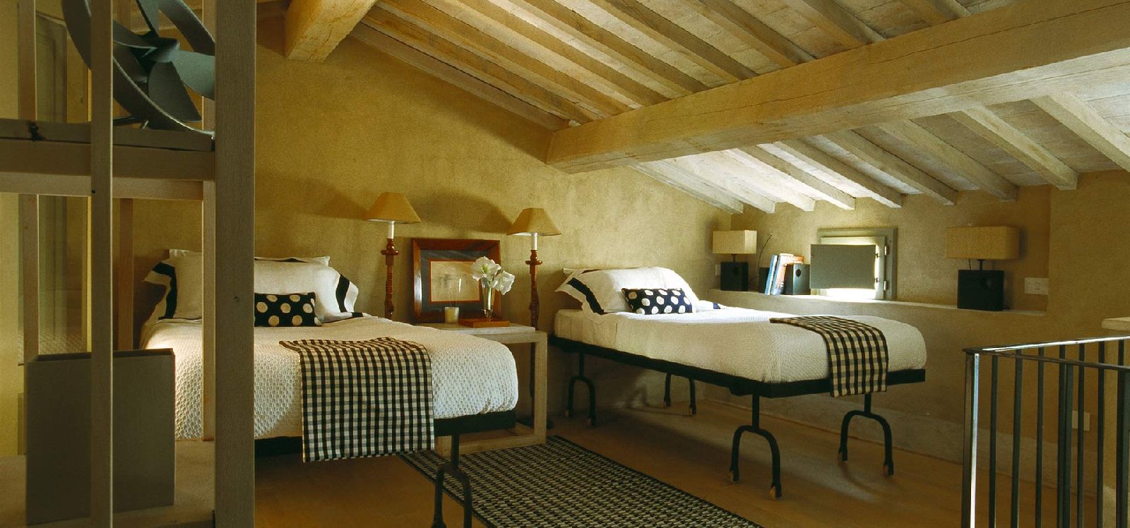 Twin bedroom at Villa d'Orcia in Tuscany
