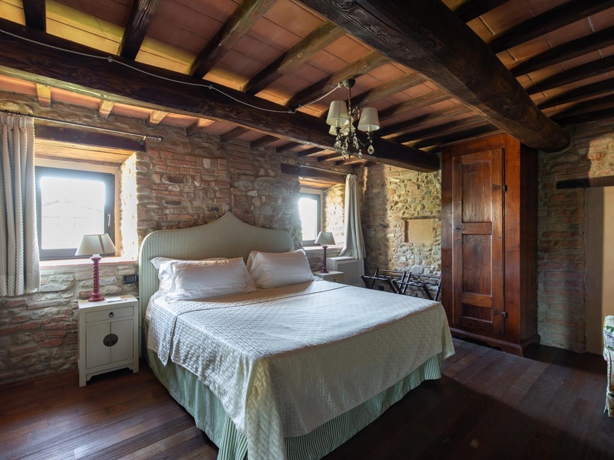 Bedroom at Villa Giuliana in Tuscany Italy