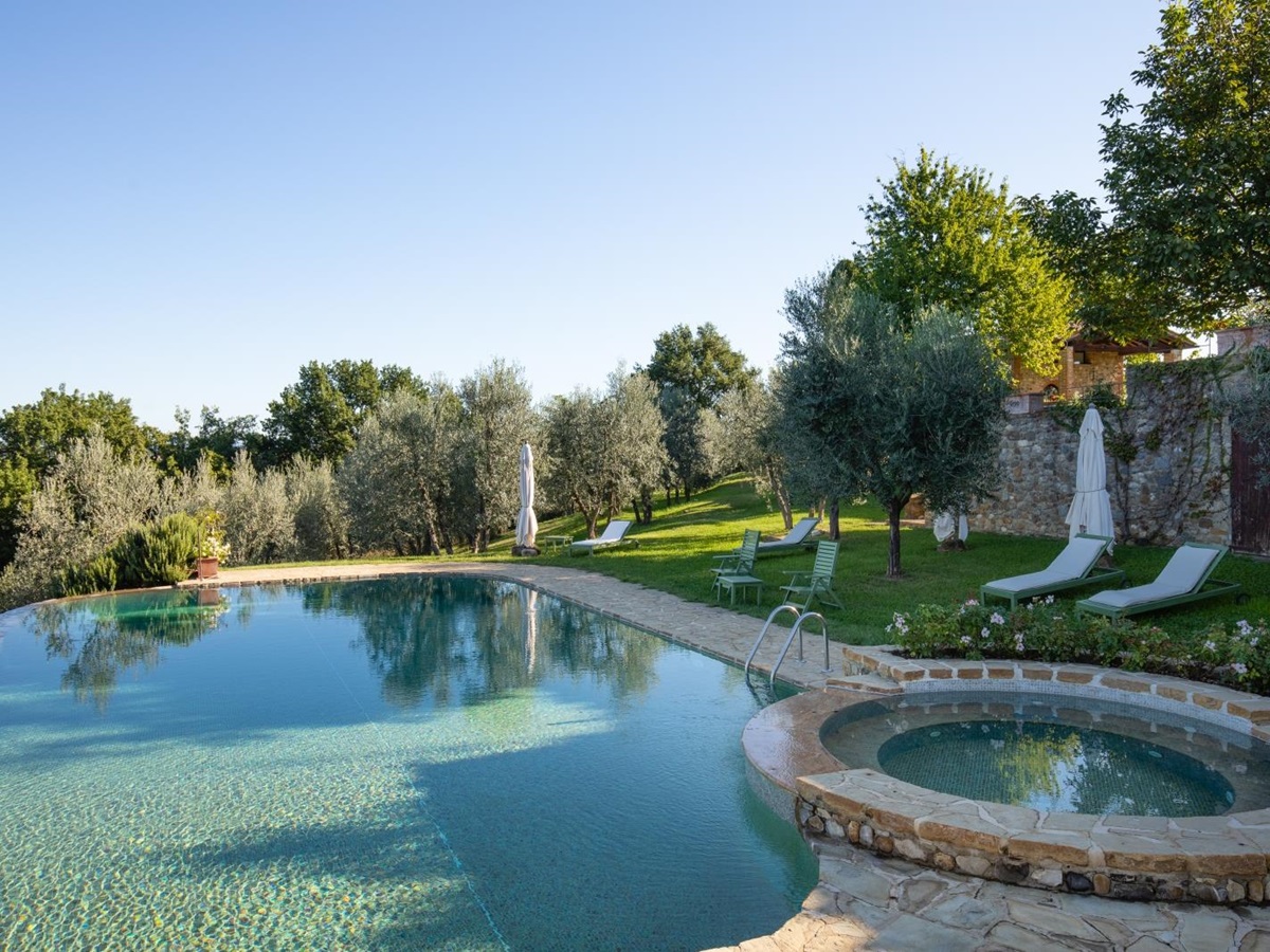 Pool at Villa Giuliana in Tuscany Italy