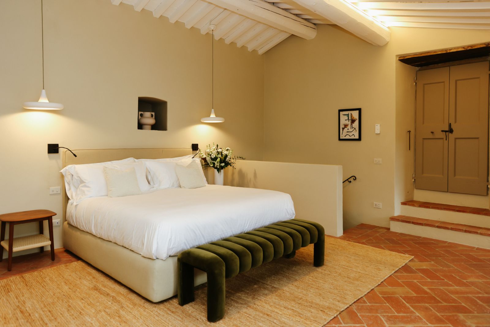 villa-il-santo-tuscany-bedroom-2