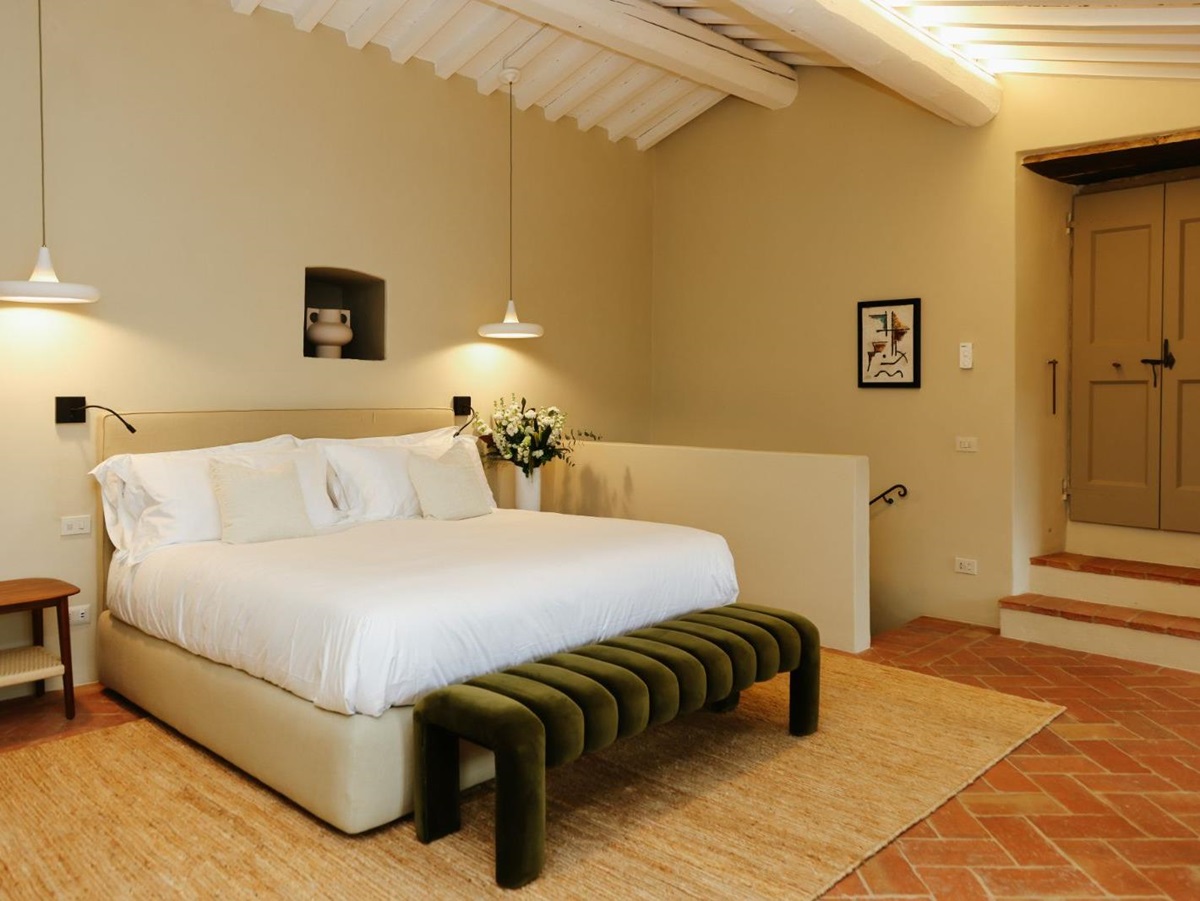 villa-il-santo-tuscany-bedroom-2
