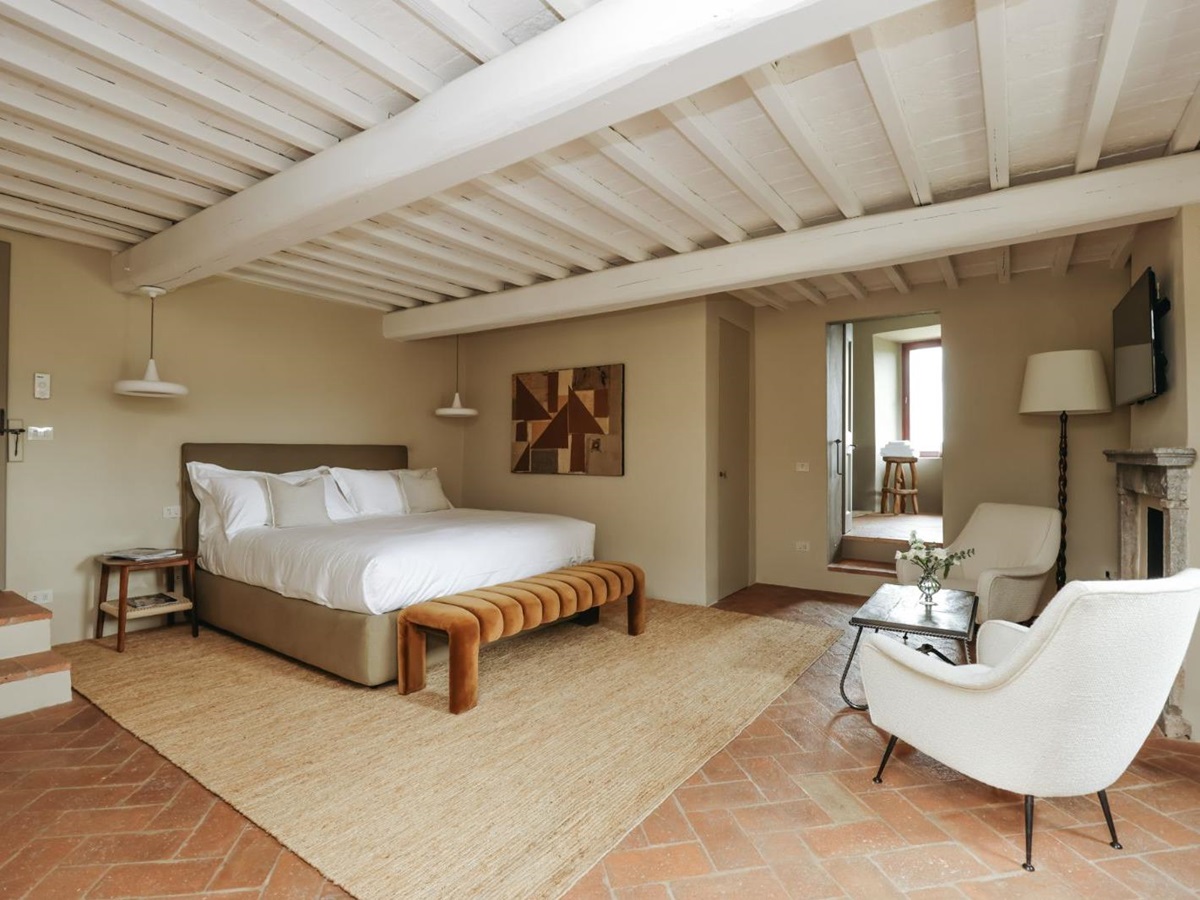 villa-il-santo-tuscany-bedroom-3