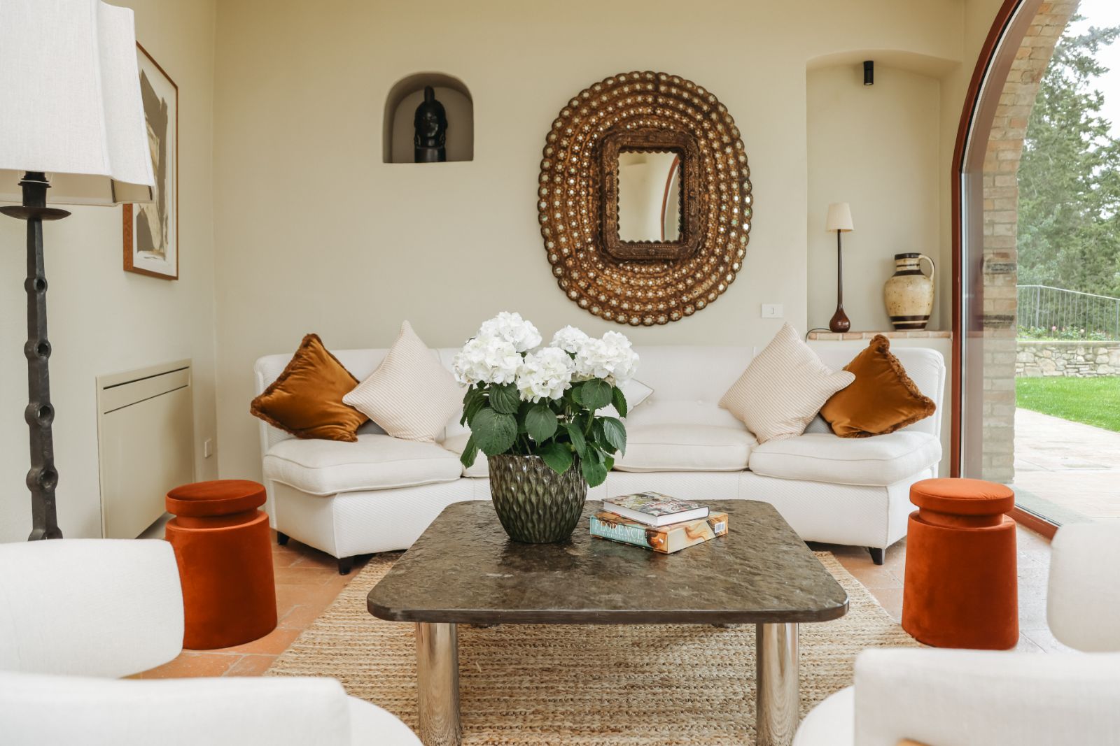 villa-il-santo-tuscany-living-room-1