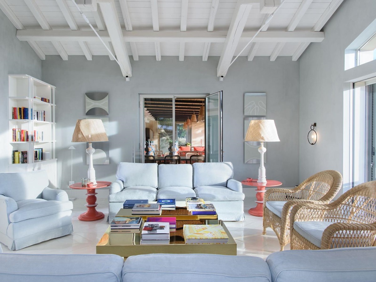 Living Room at Villa Jacaranda in Tuscany
