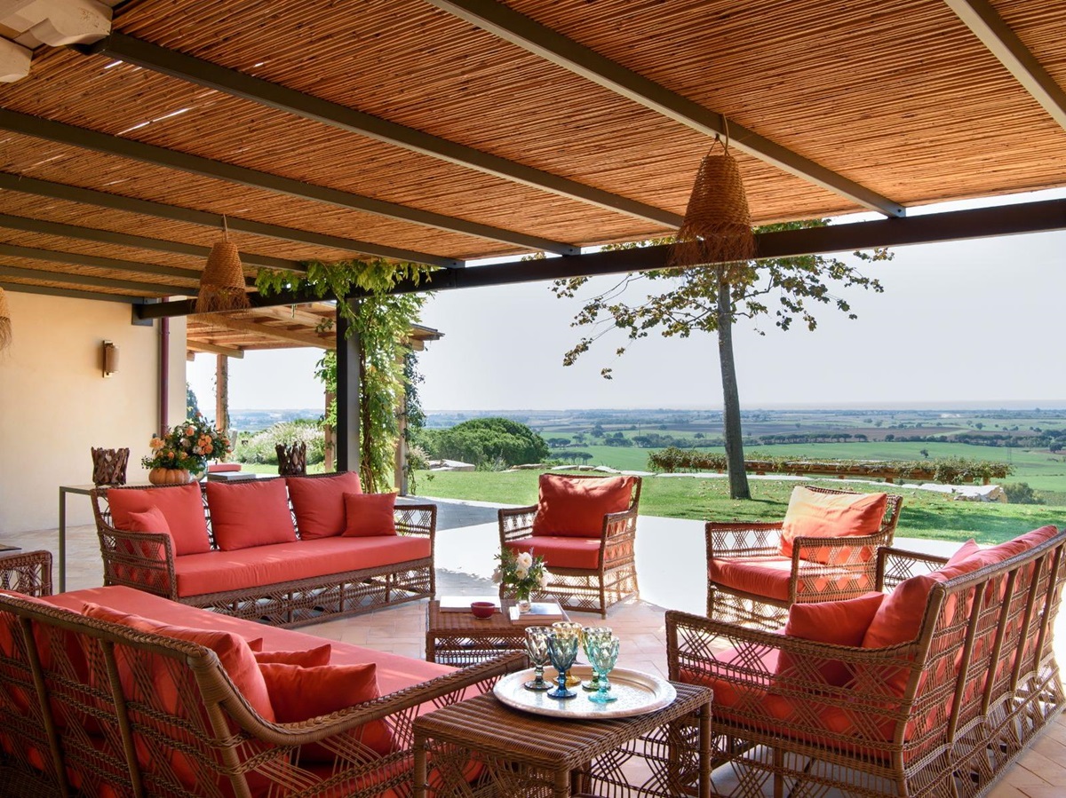 Red Lounge Outside at Villa Jacaranda in Tuscany