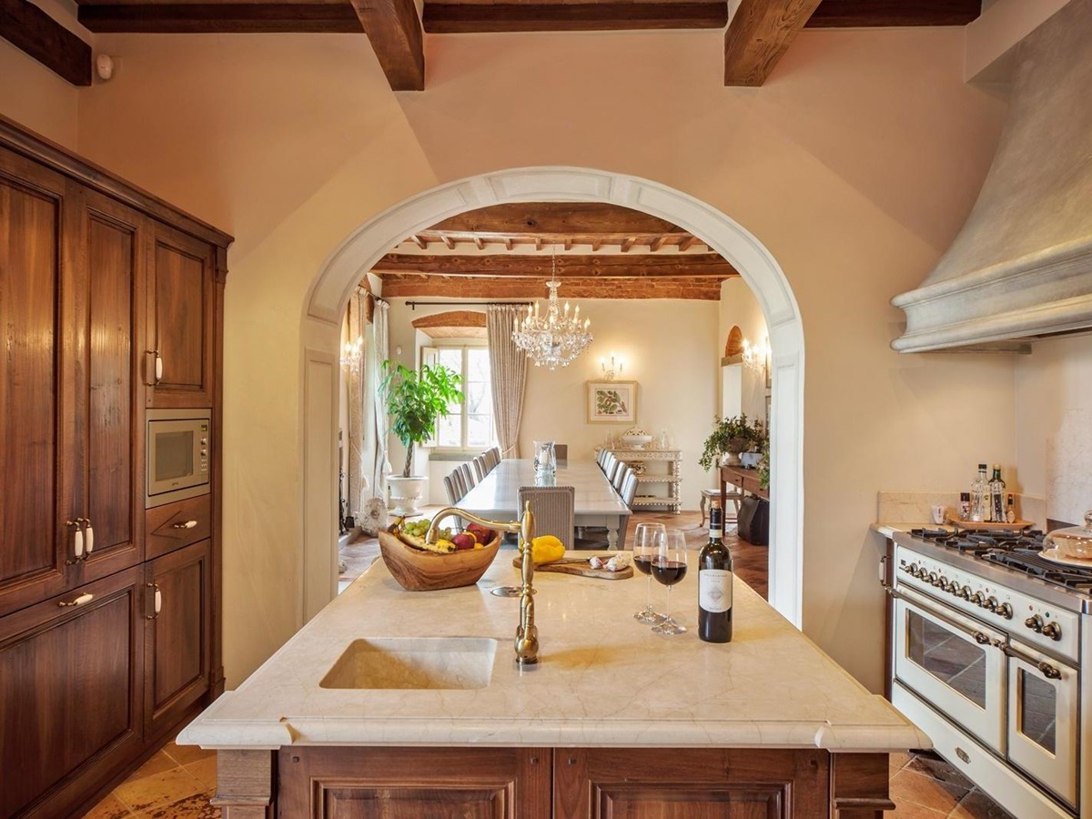 The kitcheni n Villa Nocciola, Tuscany