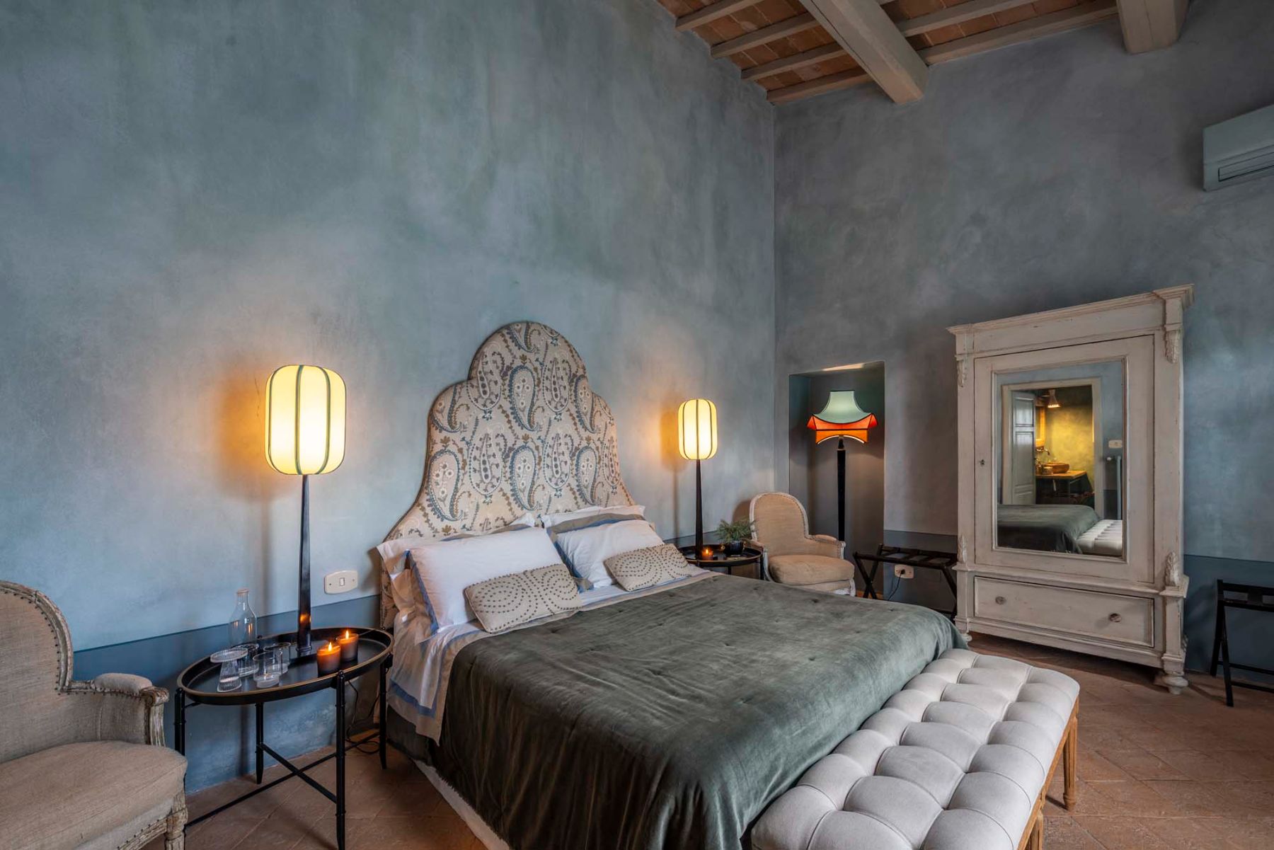 Blue bedroom at Villa Pacetezza in Tuscany