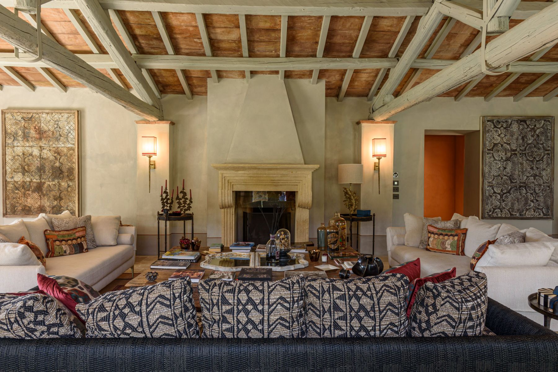 Cosy fireplace at Villa Pacetezza in Tuscany