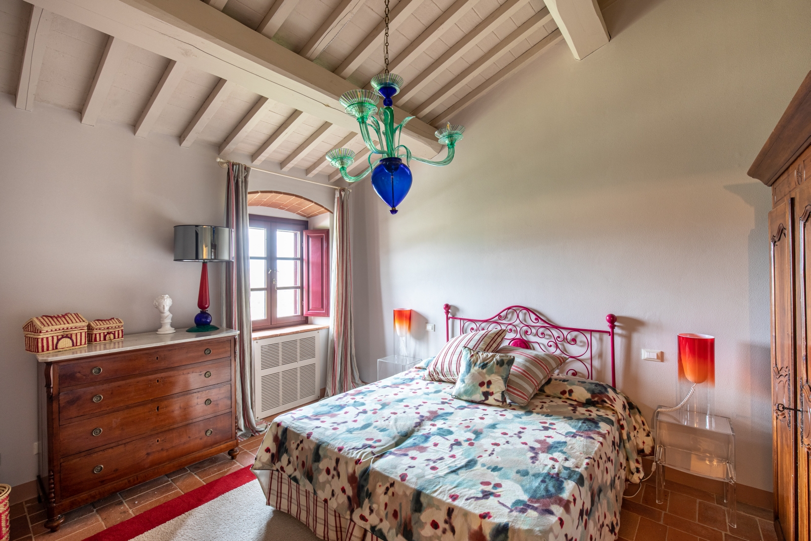 Bedroom at Villa Papavero in Tuscany Italy