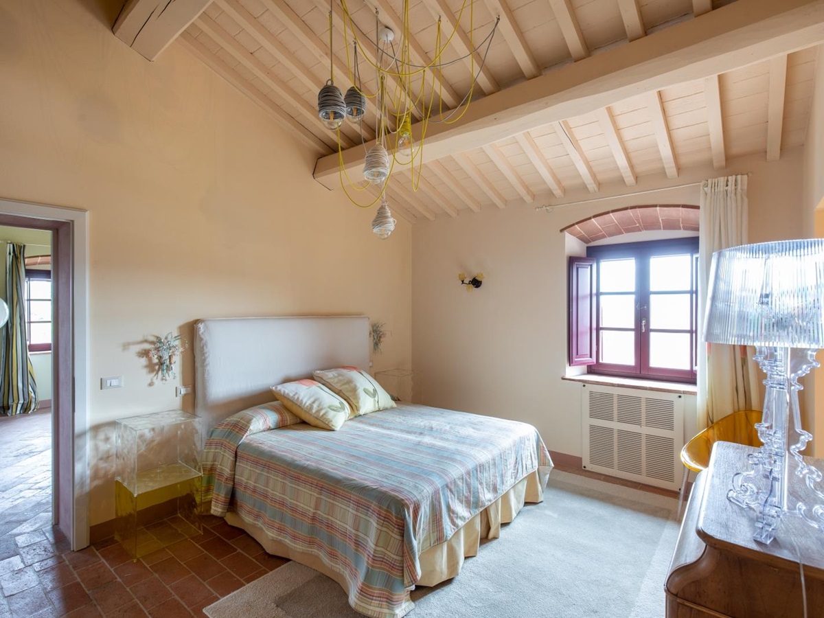 Bedroom at Villa Papavero in Tuscany Italy