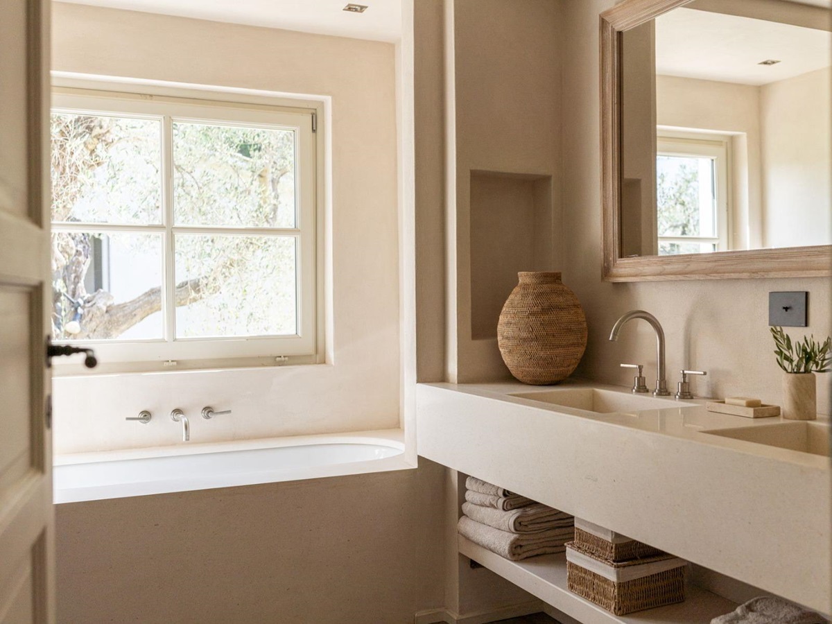 Close up of a bathroom in Villa Pedemontana in Tuscany