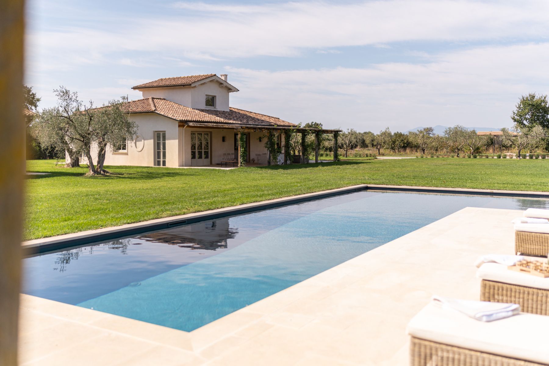 The villa and pool at Villa Pedemontana in Tuscany