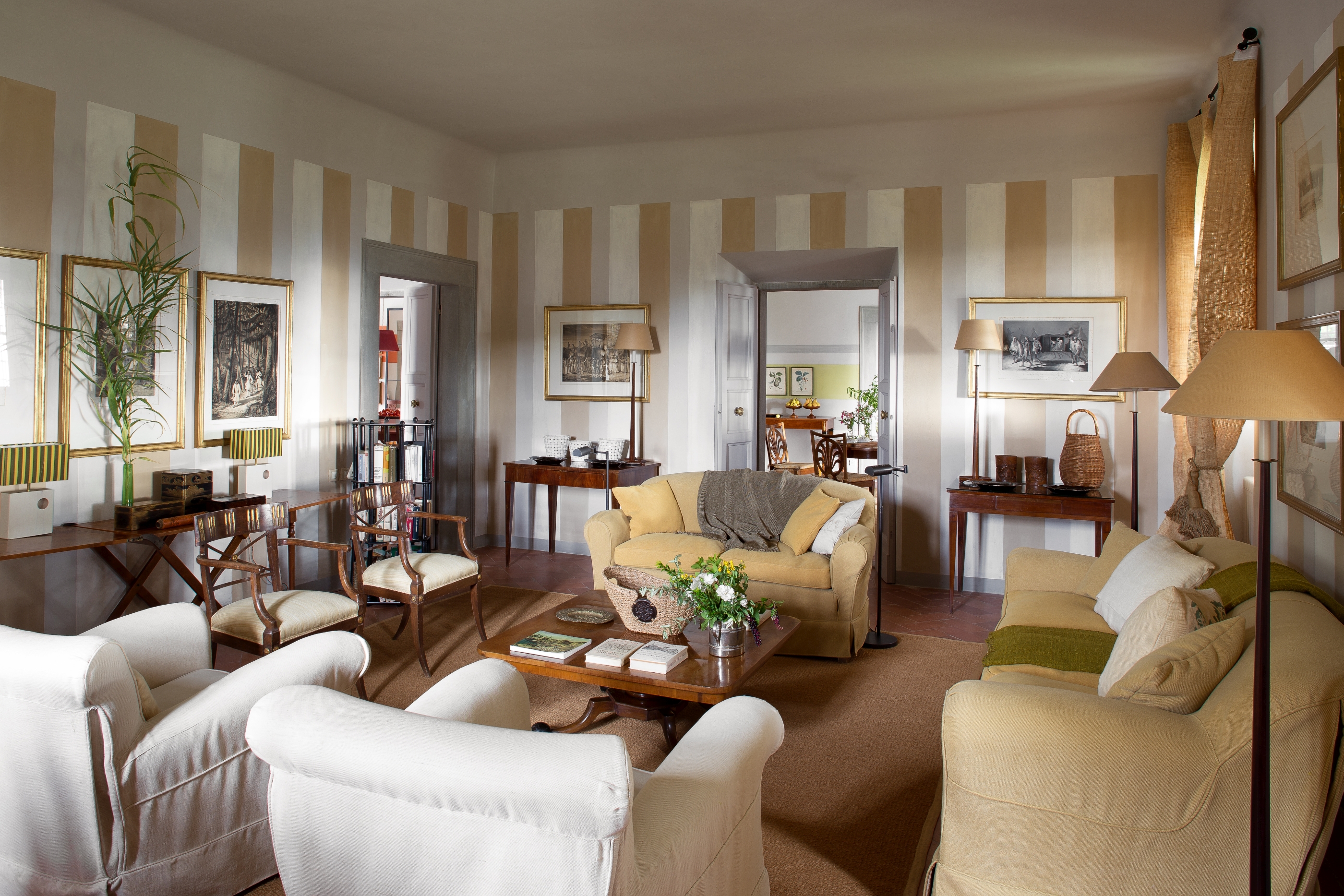 Brown living room of Villa San Morello, Tuscany