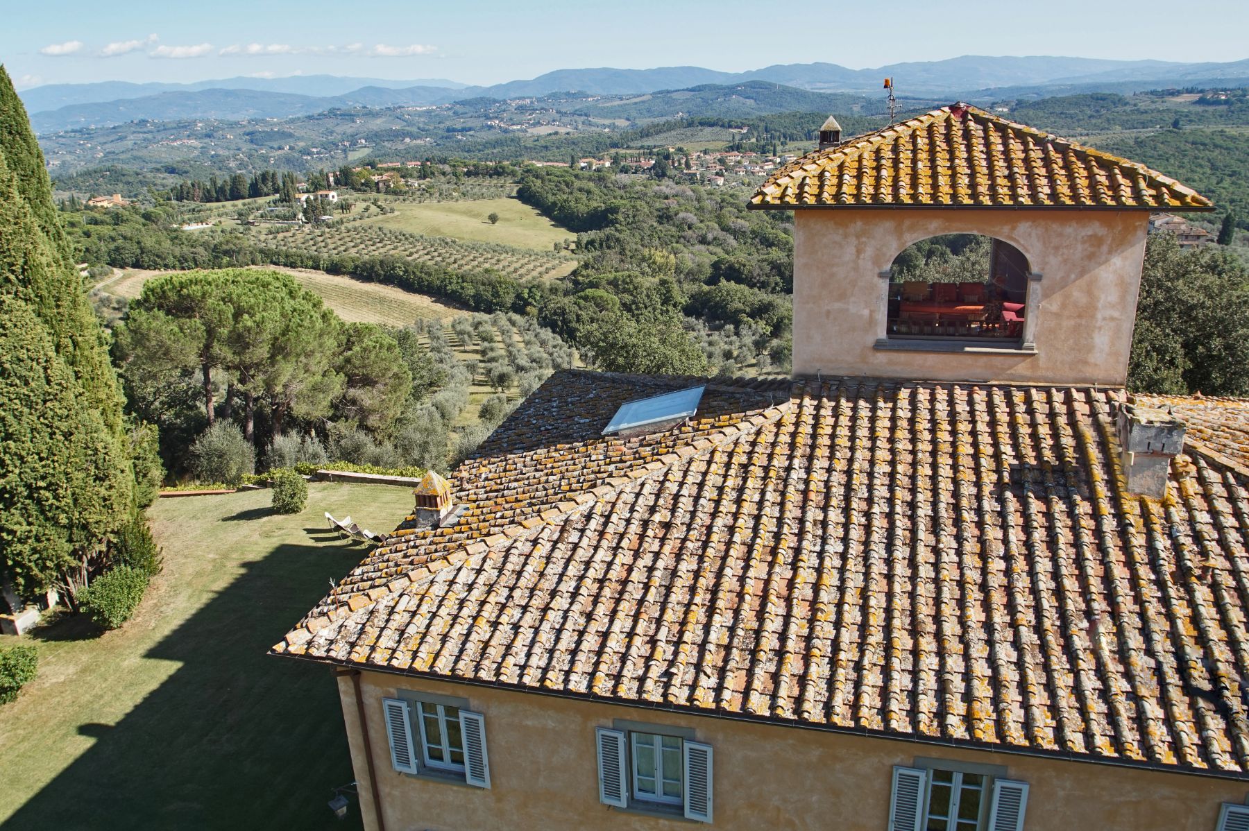 Rooftop view of Villa San Morello in Tuscany with incredible views of rolling hills