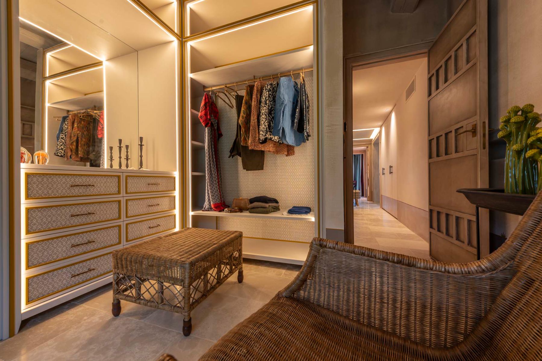 Walk-in wardrobe at Villa Tenerezza in Tuscany