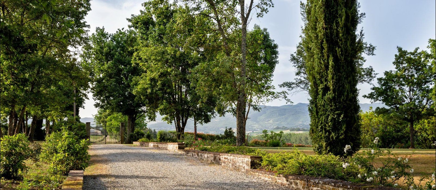 Driveway at Villa Tuori in Tuscany