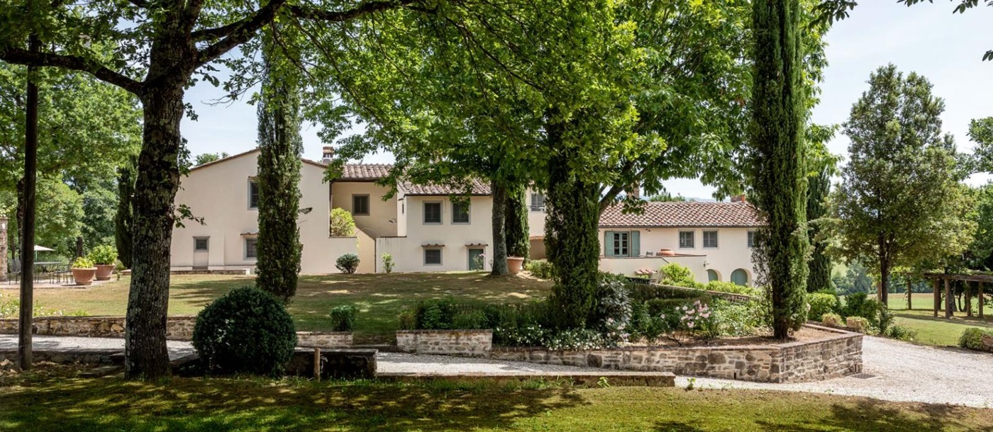 Exterior of Villa Tuori in Tuscany