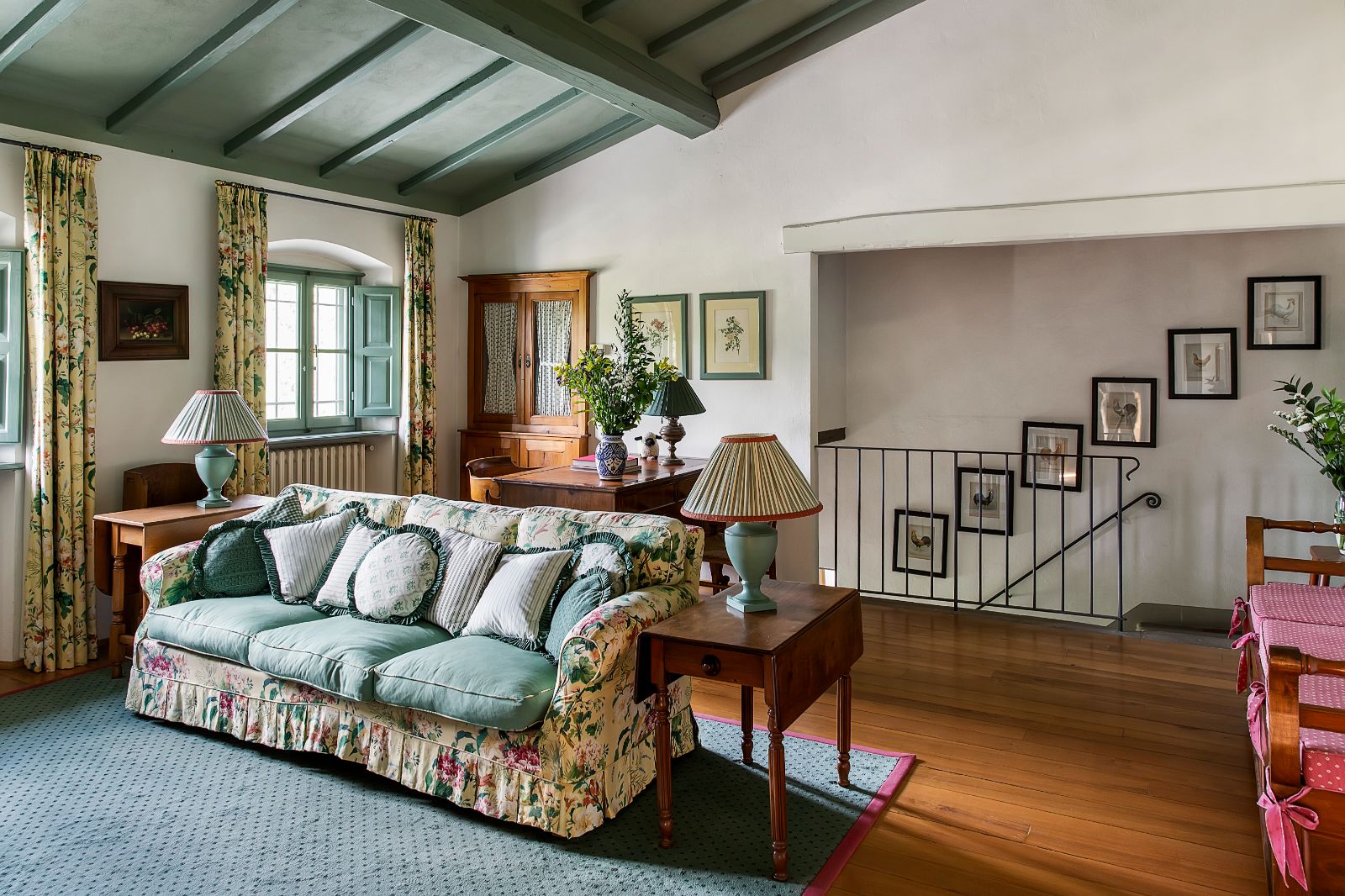 Villa-Tuori-Italy-Tuscany-Wide-View-Sitting-Room