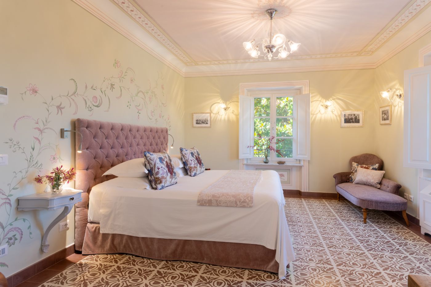 A bedroom at Villa Vorno.