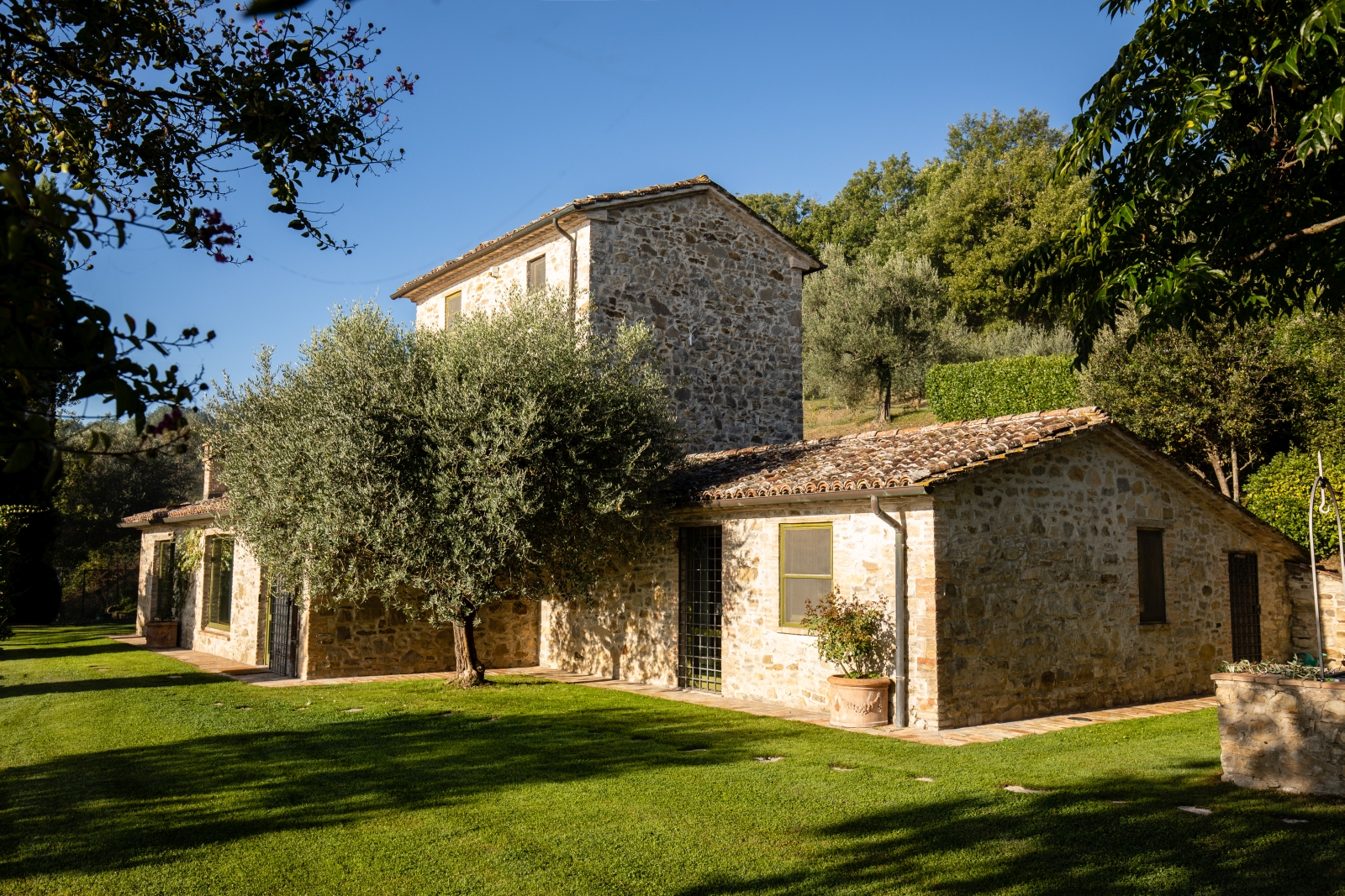 Exterior view of Villa Coccinella in Umbria Tuscany