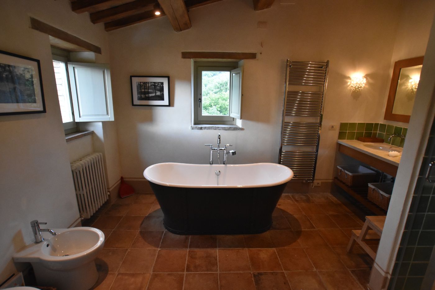 A bath tub in the third bathroom at Villa il Falco.