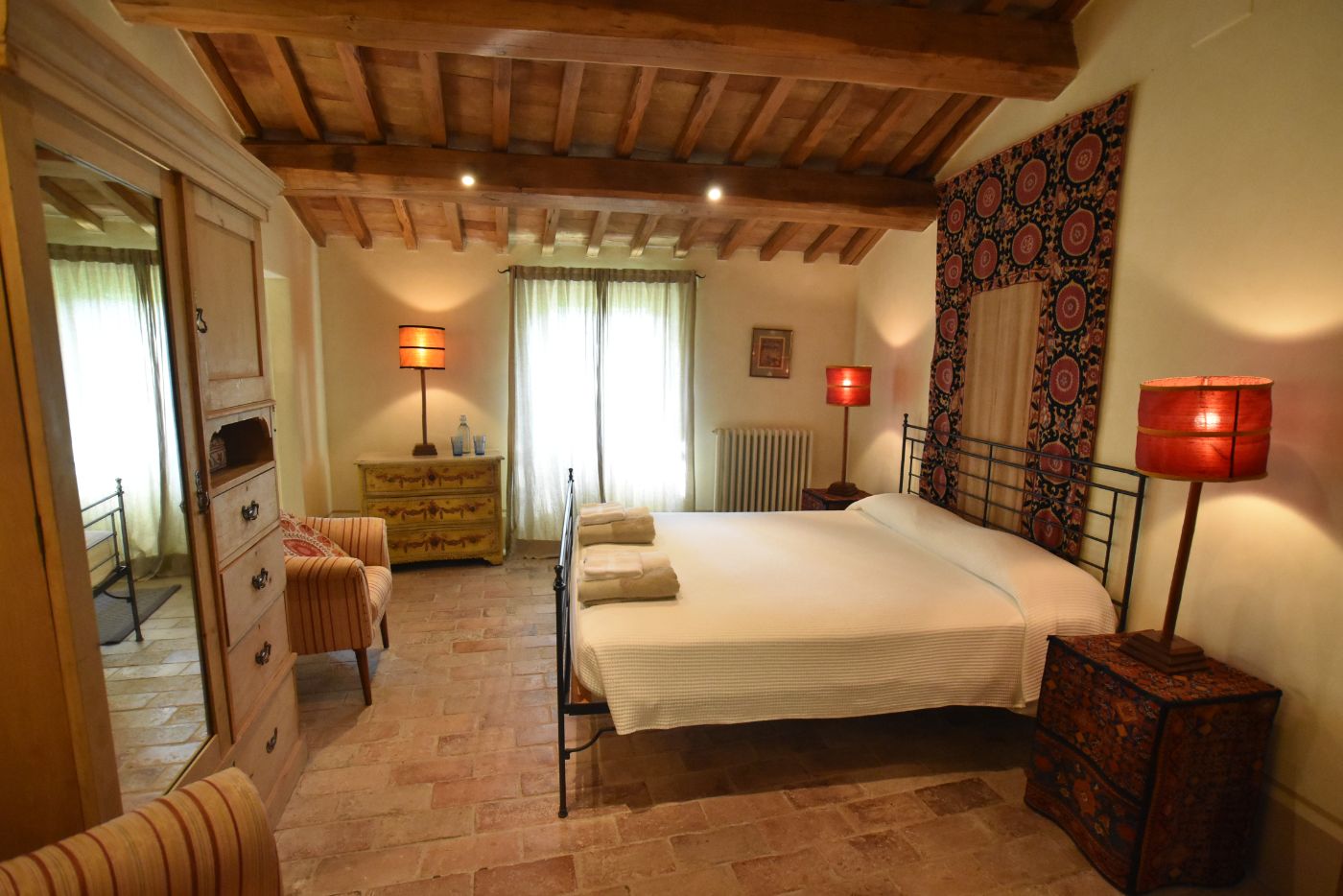 A double bedroom at Villa il Falco.