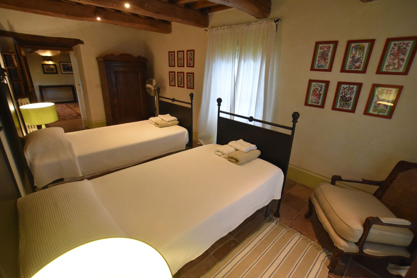 A third twin bedroom at Villa il Falco.