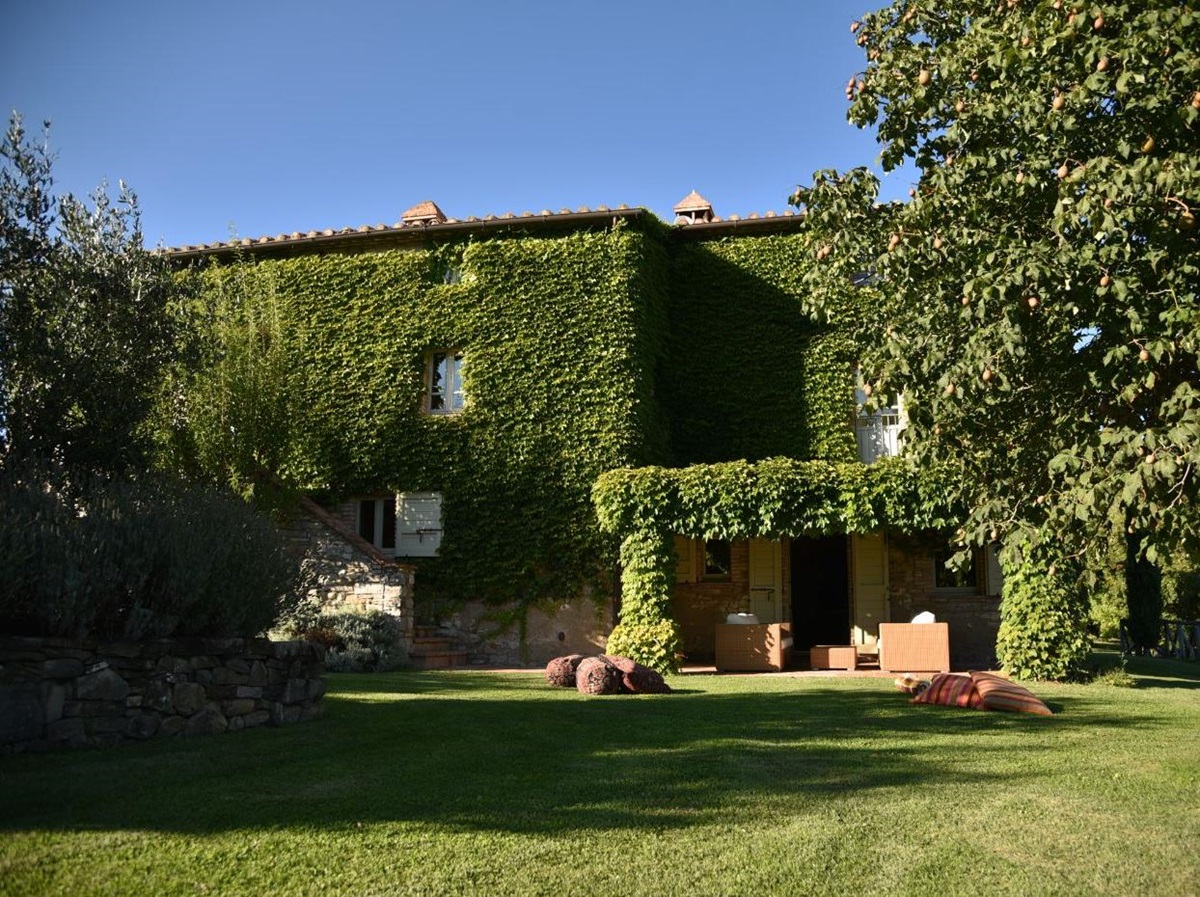 An external shot of Villa il Falco.