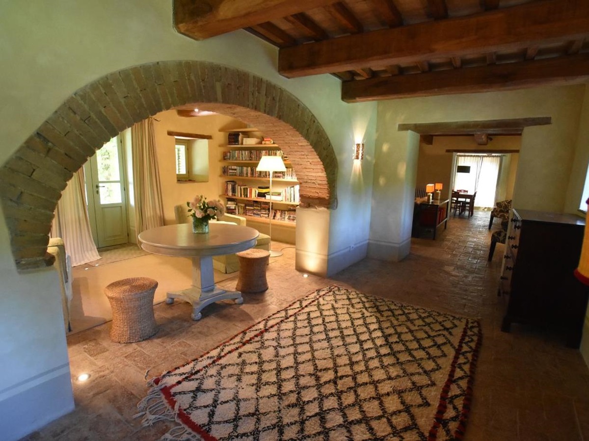 The hallway at Villa il Falco.