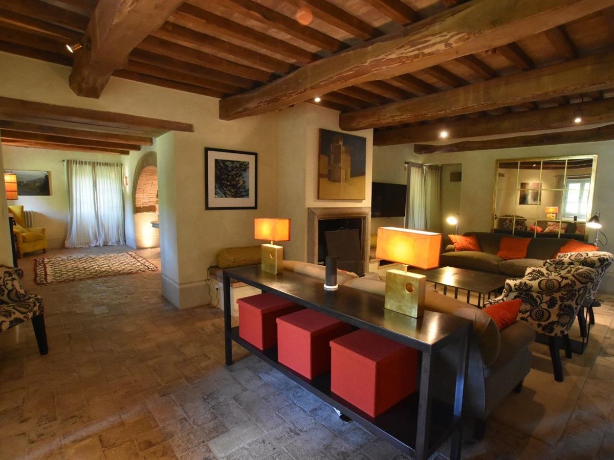 The lounge area at Villa il Falco.