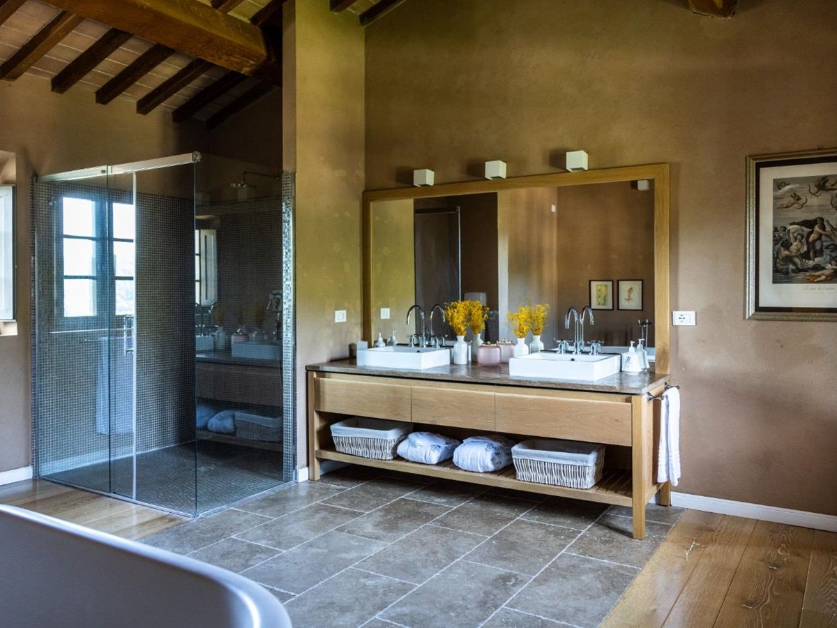 A bathroom at La Cascinale.