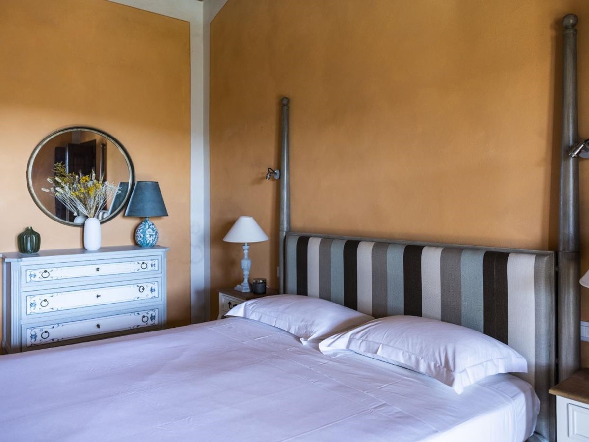 A guest bedroom at La Cascinale.