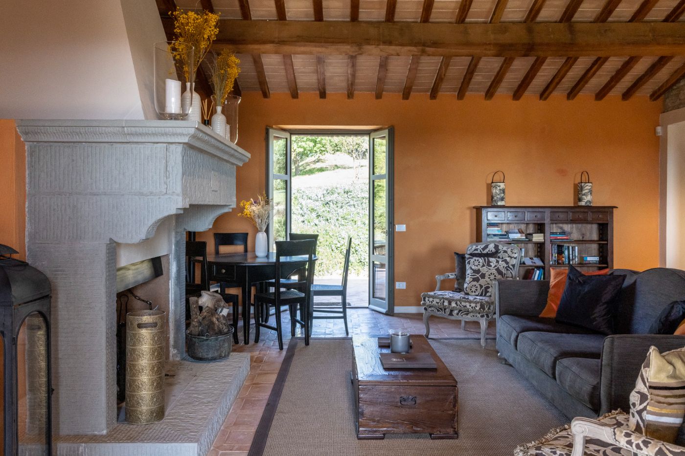 The living room at La Cascinale.