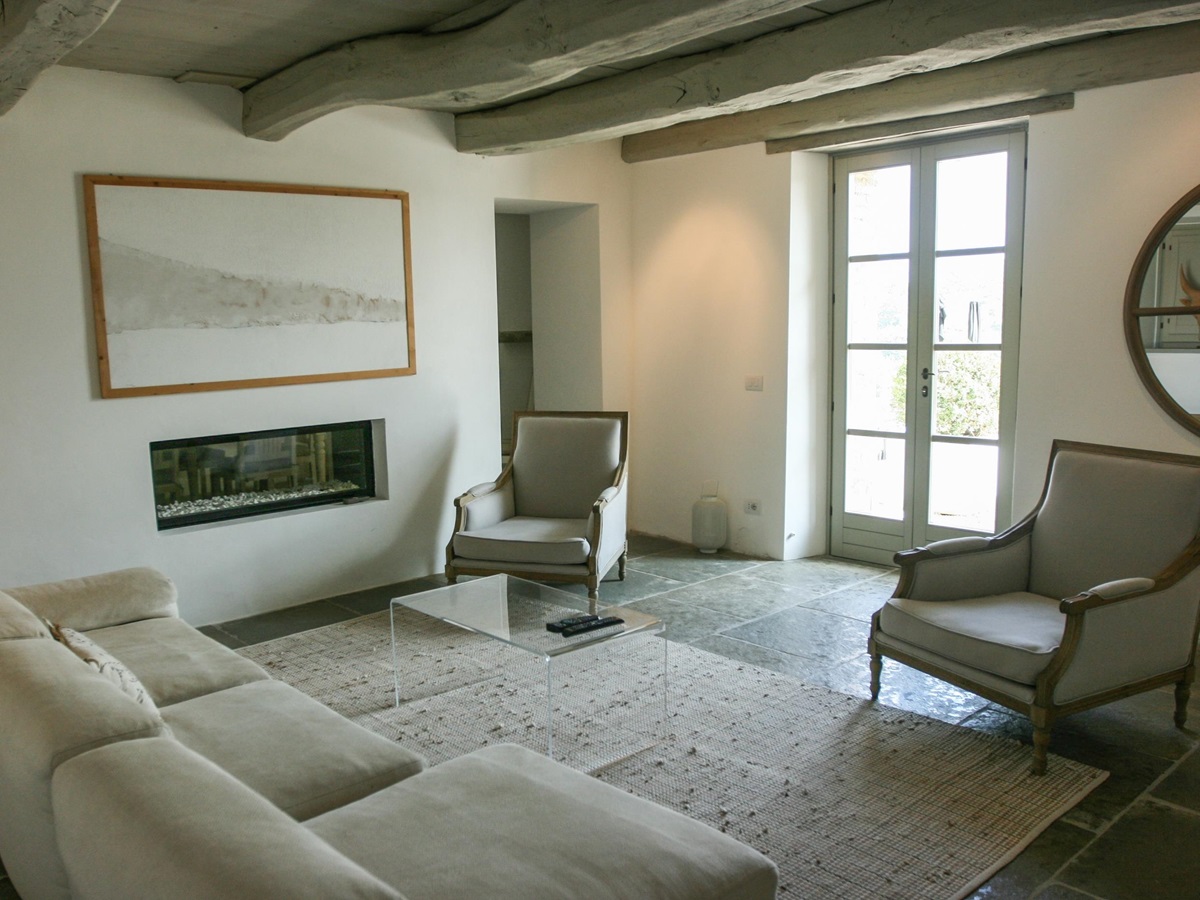 Living room in La Spighetta, Umbria